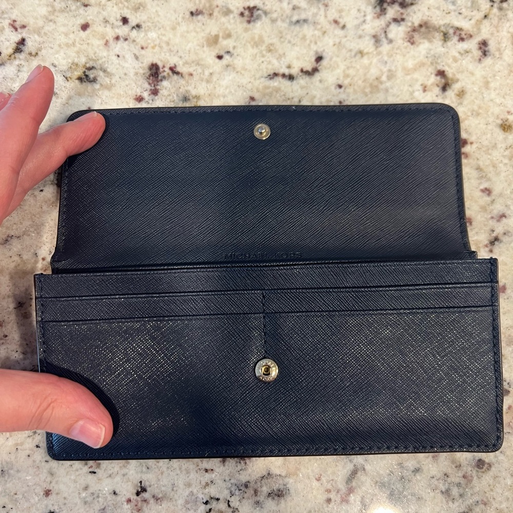 Michael Kors Navy Wallet - Picture 4 of 8